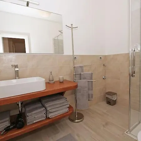 Davide , Via Garibaldi Con Balcone Appartamento