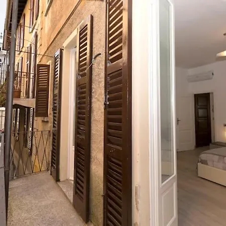 Davide , Via Garibaldi Con Balcone Appartamento *